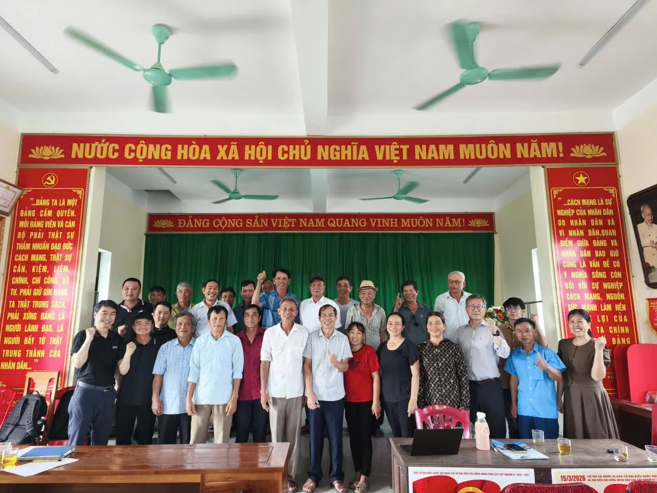 Kết nối từ những cuộc gặp.
